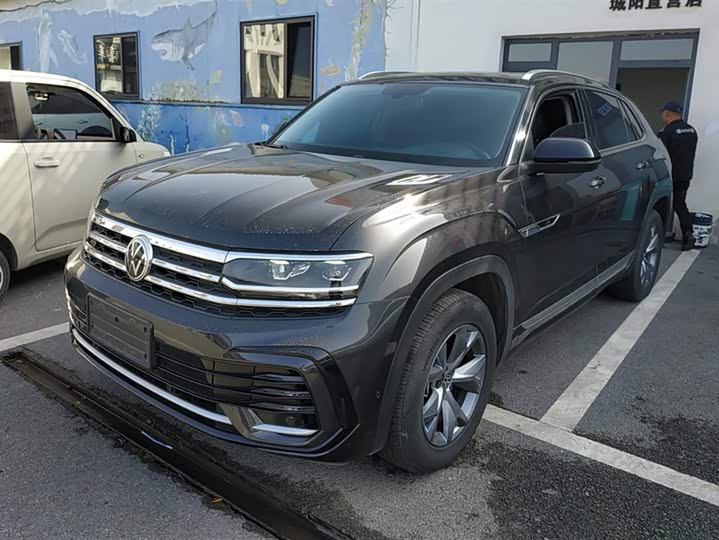 Фото 1 - Volkswagen Teramont X