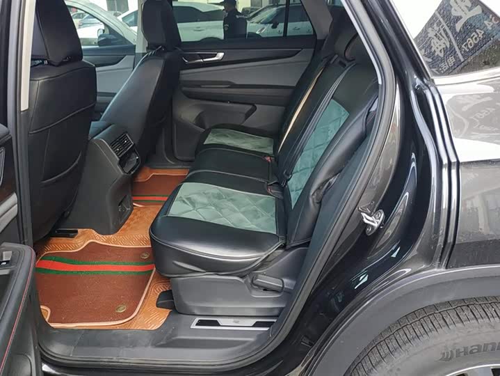 Фото 11 - Volkswagen Teramont X