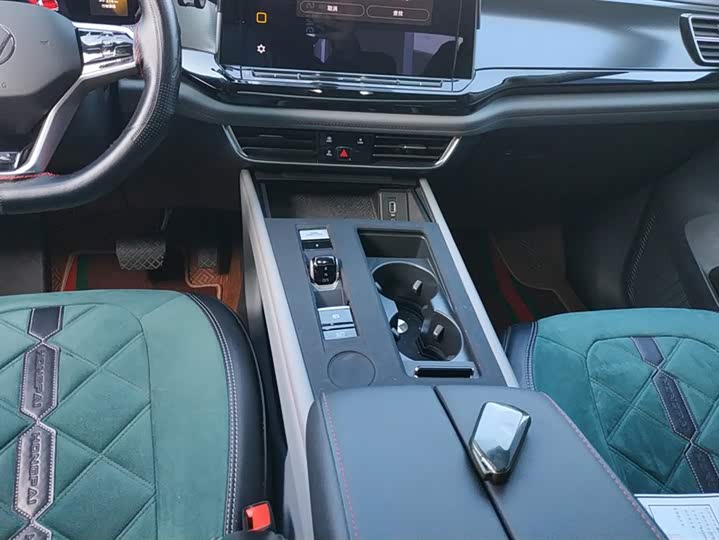 Фото 16 - Volkswagen Teramont X