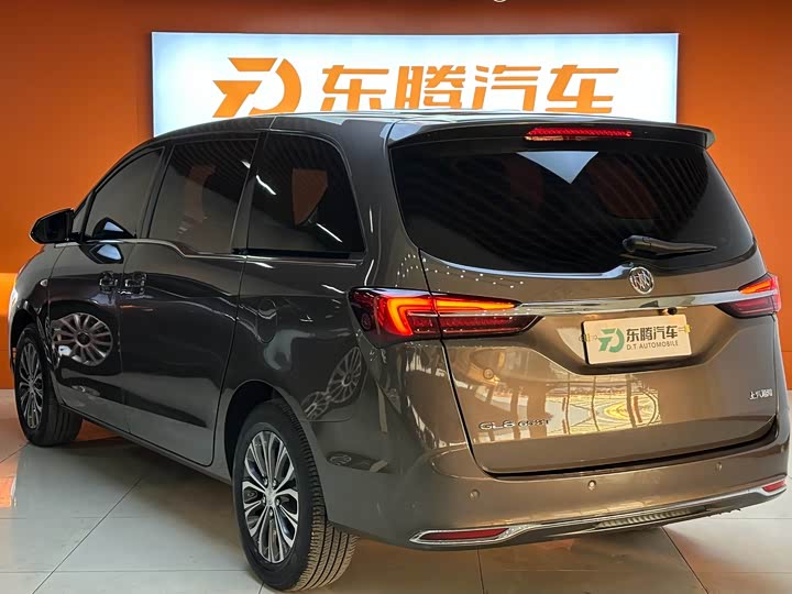 Фото 23 - Buick GL8 ES