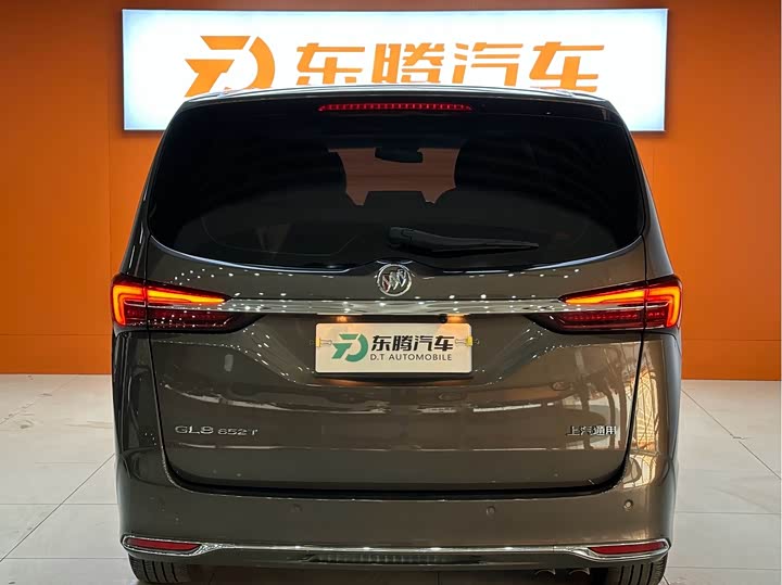 Фото 24 - Buick GL8 ES