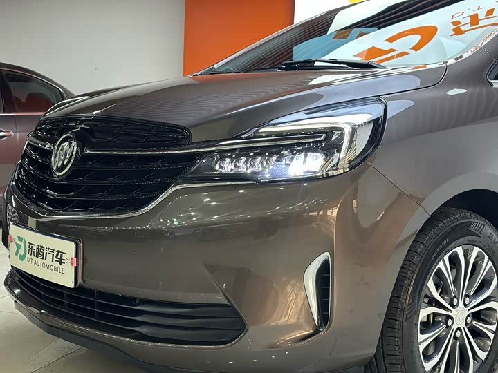 Фото 4 - Buick GL8 ES