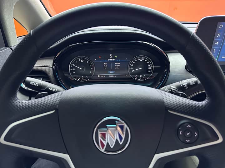 Фото 5 - Buick GL8 ES