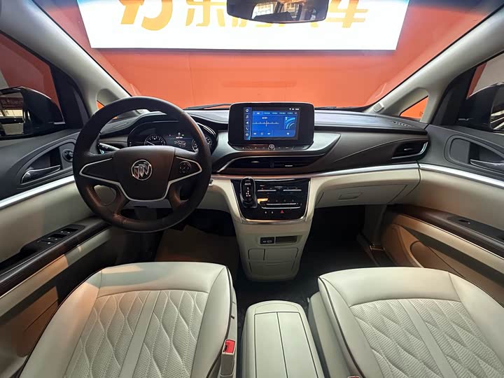 Фото 7 - Buick GL8 ES