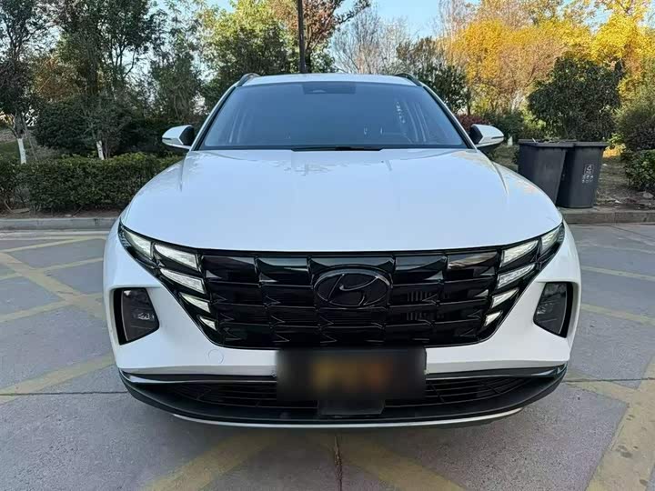 Фото 3 - Hyundai Tucson L