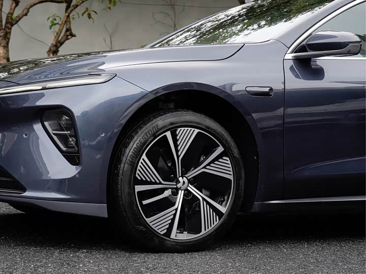 Фото 10 - Nio ET7