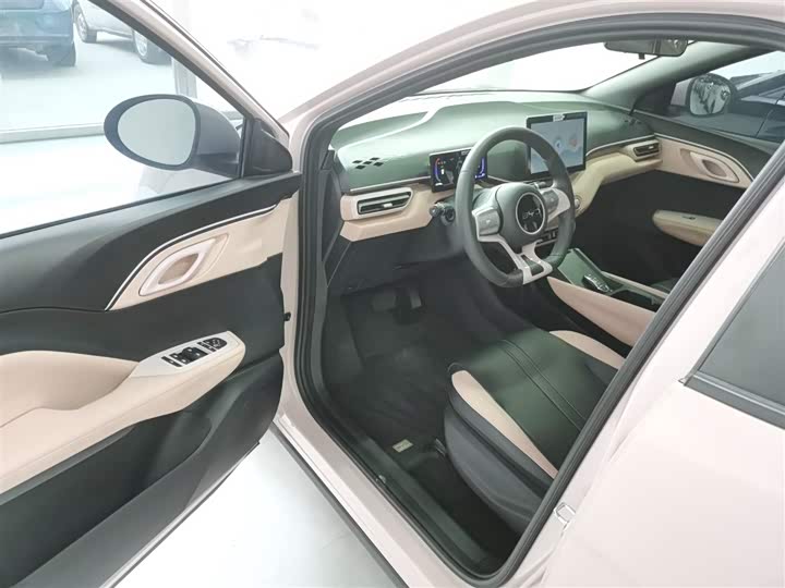 Фото 16 - BYD Seagull