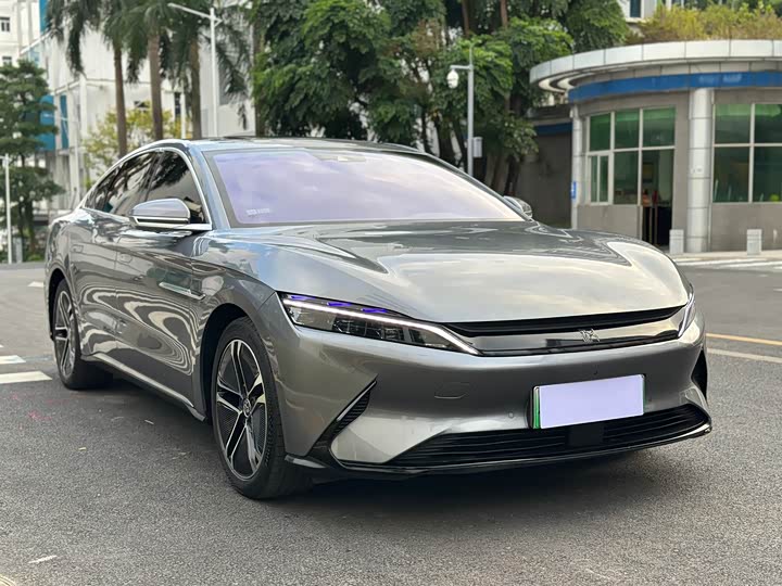 Фото 3 - BYD Han