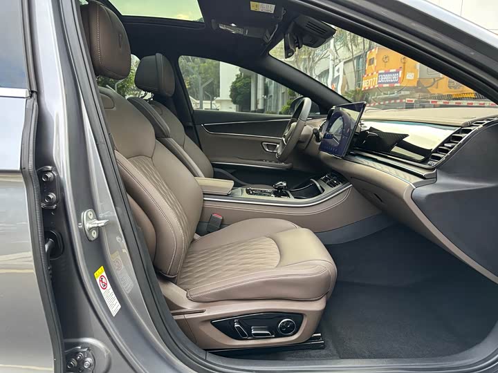 Фото 9 - BYD Han