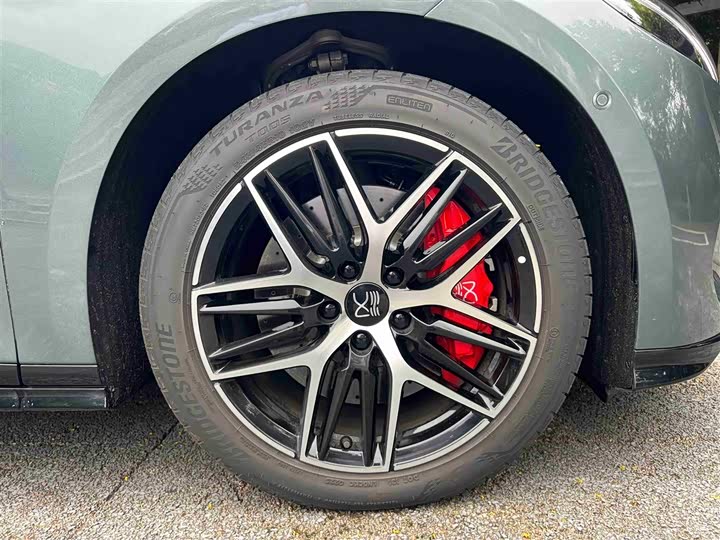 Фото 12 - BYD Han L