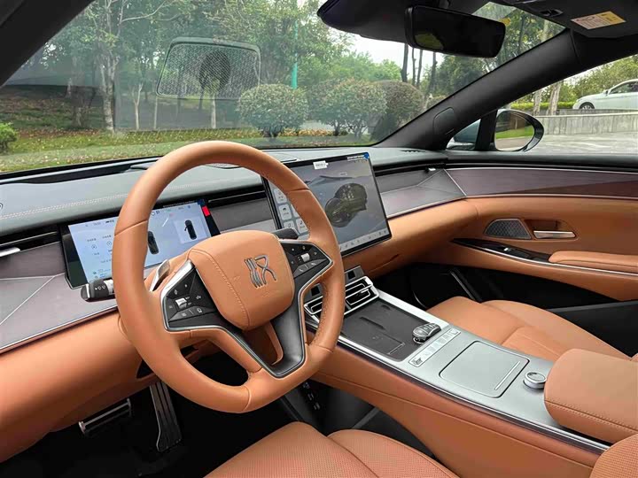 Фото 16 - BYD Han L