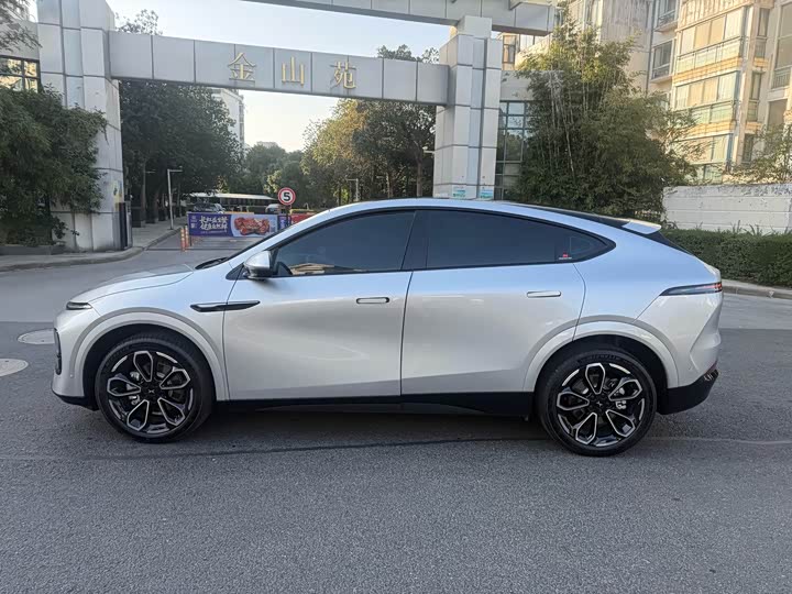 Фото 3 - XPeng G6