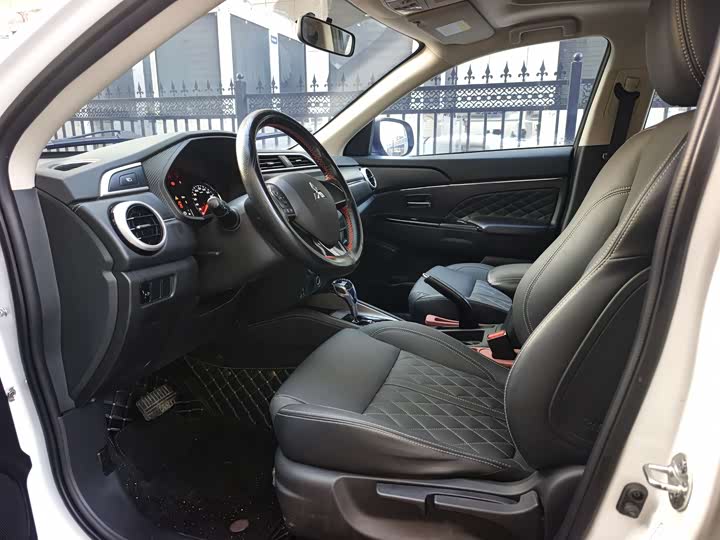 Фото 4 - Mitsubishi ASX