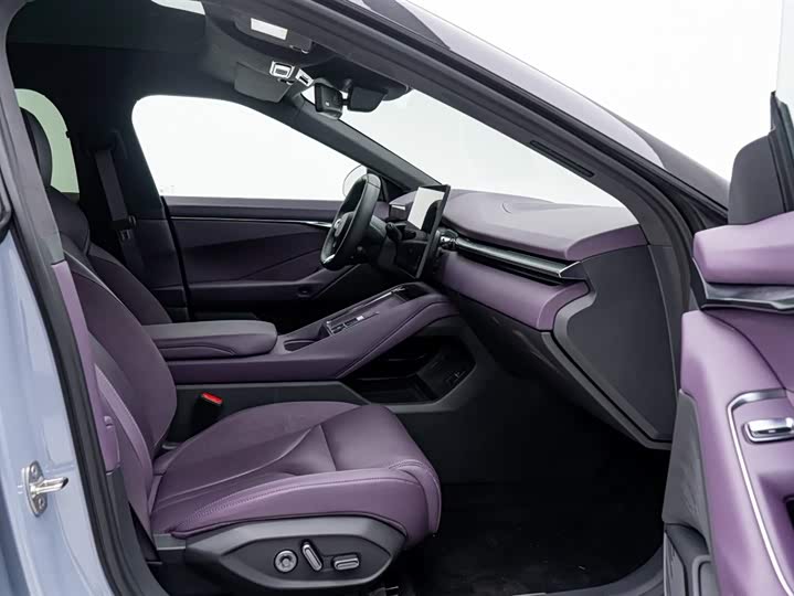 Фото 20 - XPeng P7