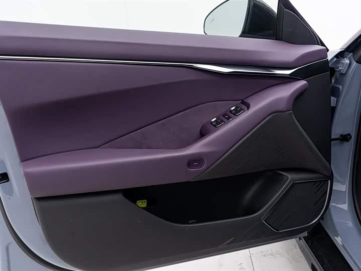 Фото 23 - XPeng P7