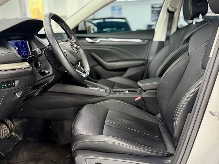 Фото 10 - Skoda Octavia Pro