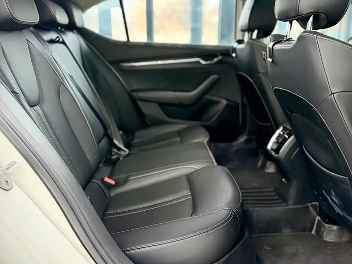 Фото 20 - Skoda Octavia Pro