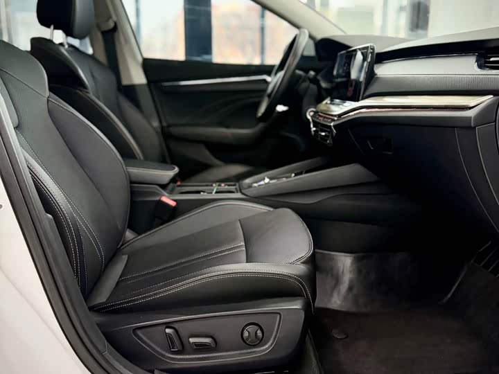 Фото 22 - Skoda Octavia Pro