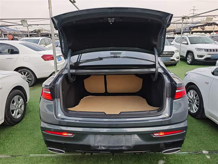 Фото 19 - Geely Preface