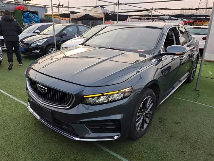 Фото 2 - Geely Preface