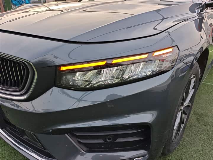 Фото 24 - Geely Preface