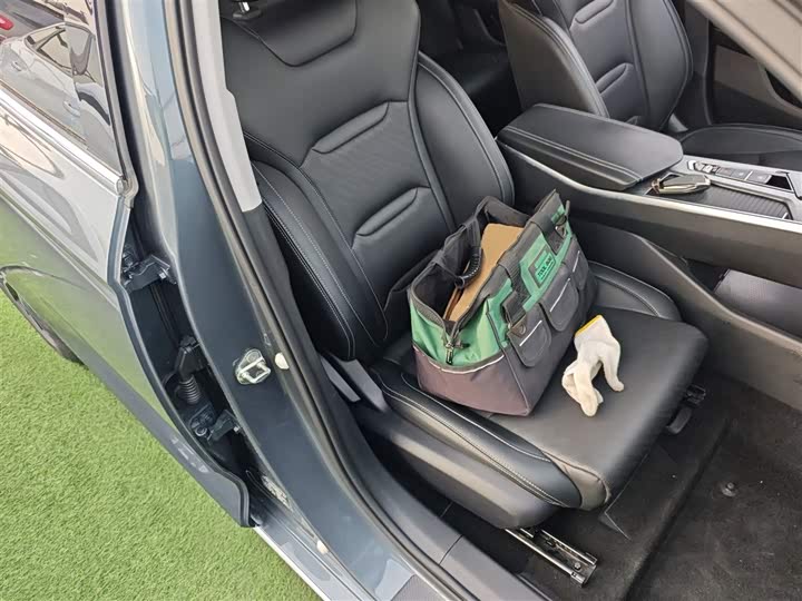 Фото 25 - Geely Preface