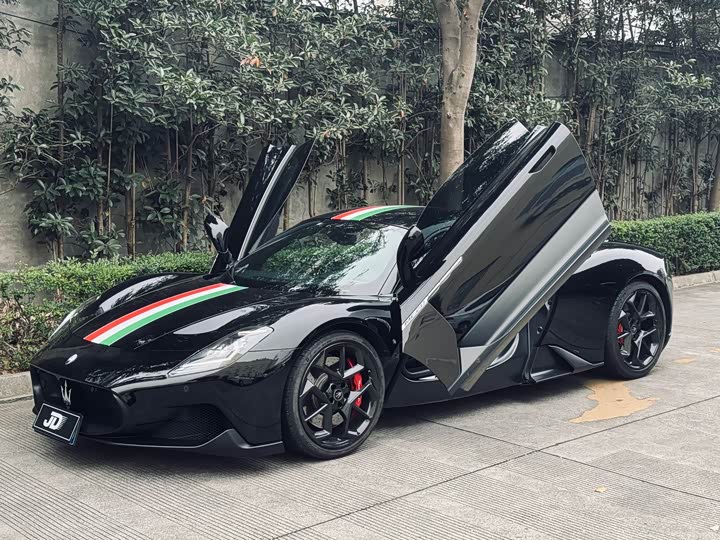 Фото 3 - Maserati MC20