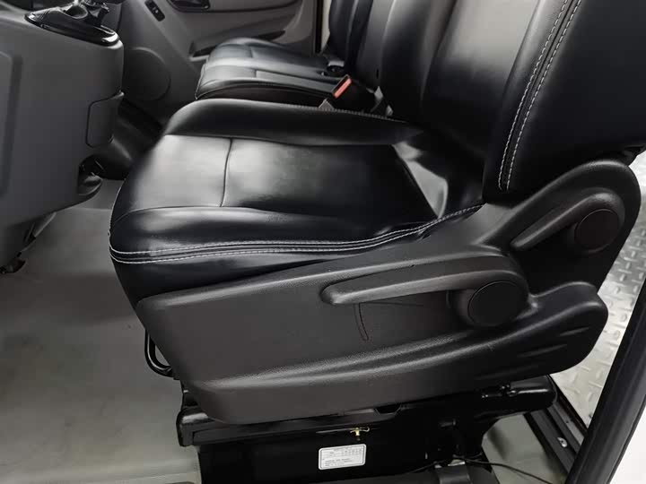 Фото 20 - Foton Tuyano