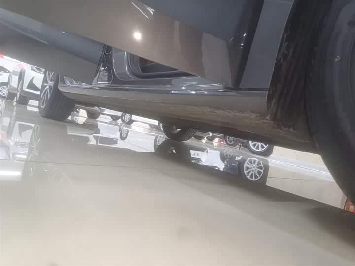 Фото 21 - Geely Emgrand