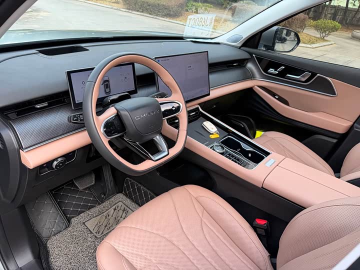 Фото 13 - Chery Tiggo 8L