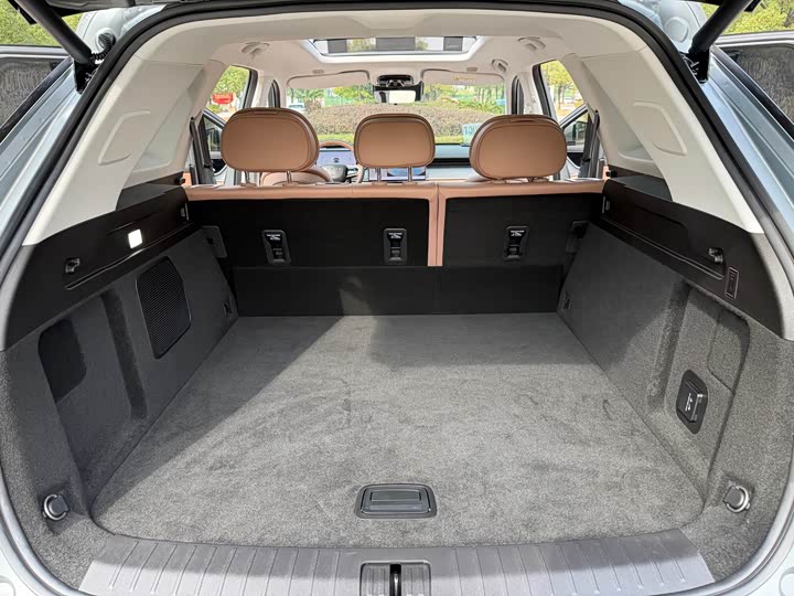 Фото 37 - Chery Tiggo 8L