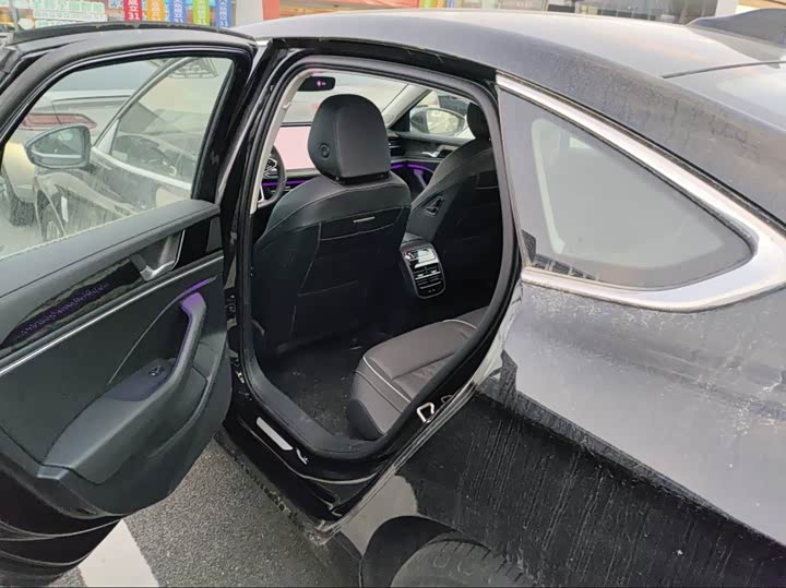 Фото 3 - Volkswagen Magotan