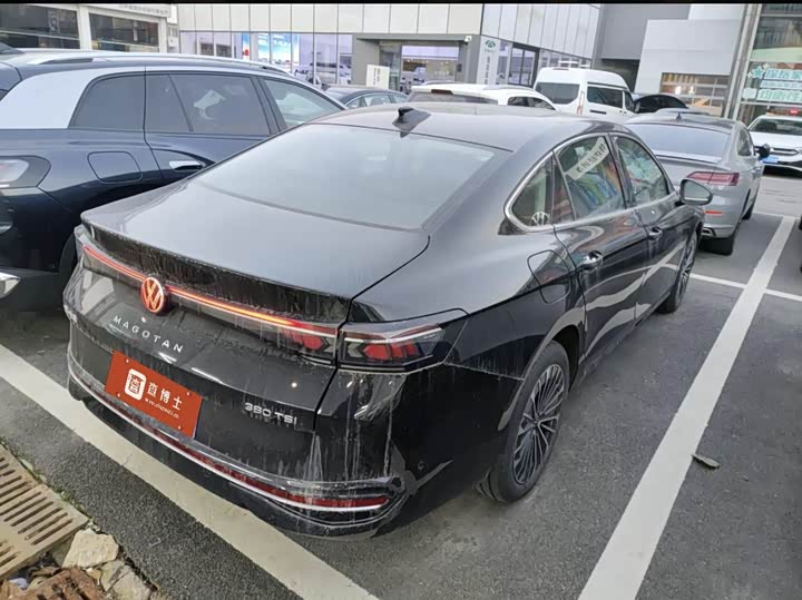 Фото 6 - Volkswagen Magotan