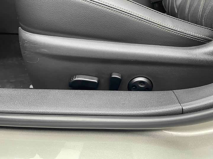 Фото 12 - Nissan Teana