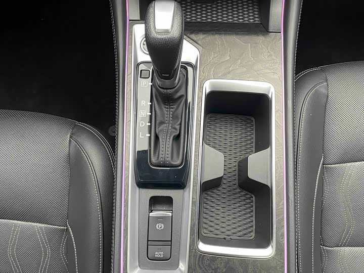 Фото 20 - Nissan Teana