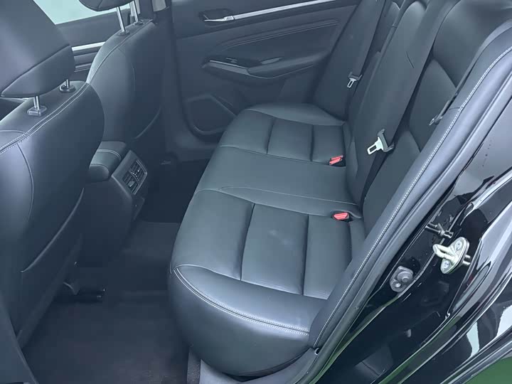 Фото 11 - Nissan Teana