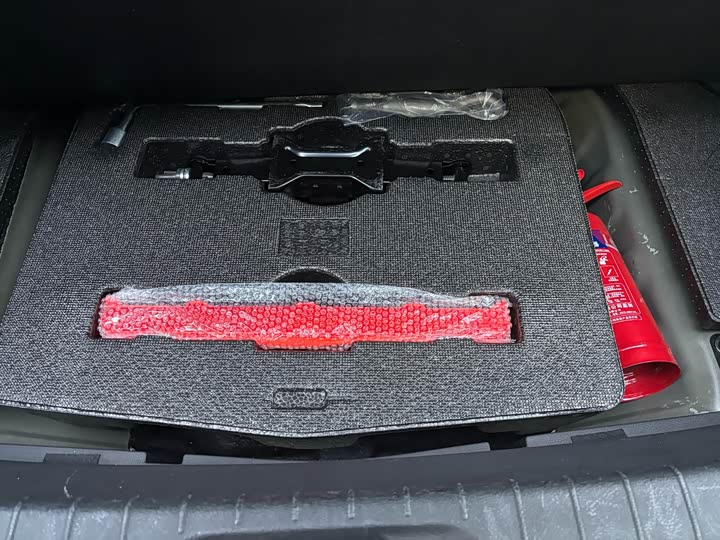 Фото 18 - Nissan Teana