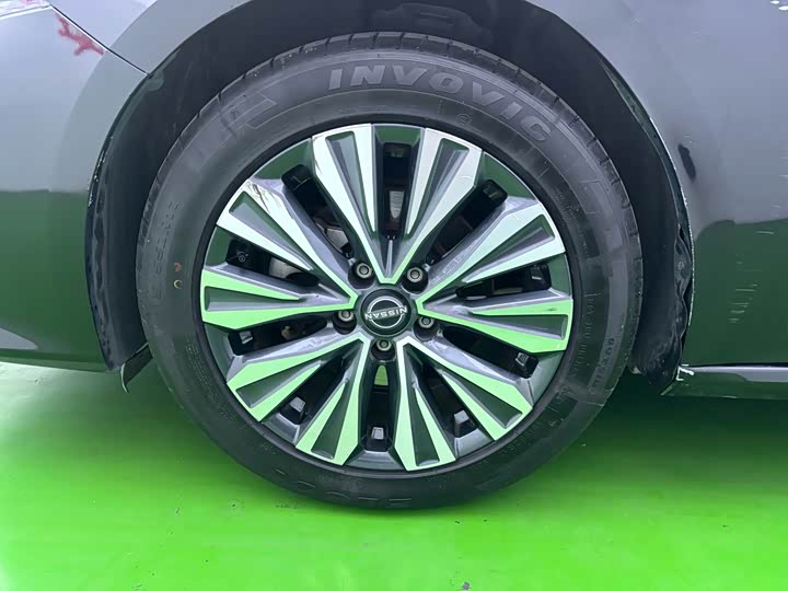 Фото 8 - Nissan Teana