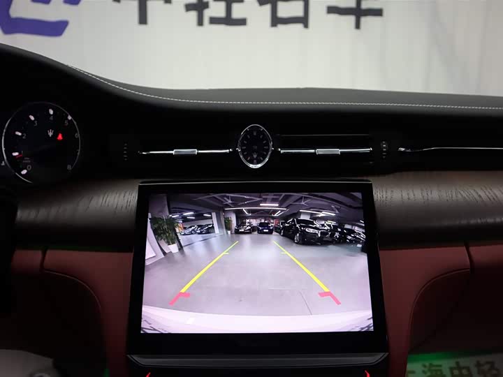 Фото 13 - Maserati Quattroporte