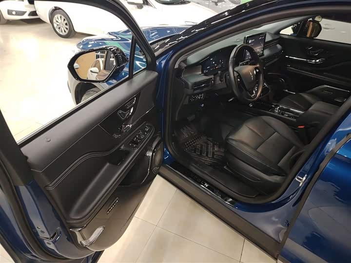 Фото 16 - Lincoln Corsair