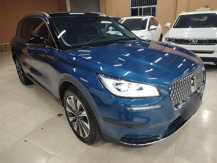 Фото 4 - Lincoln Corsair