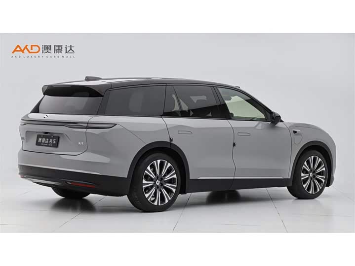 Фото 3 - Nio ES8