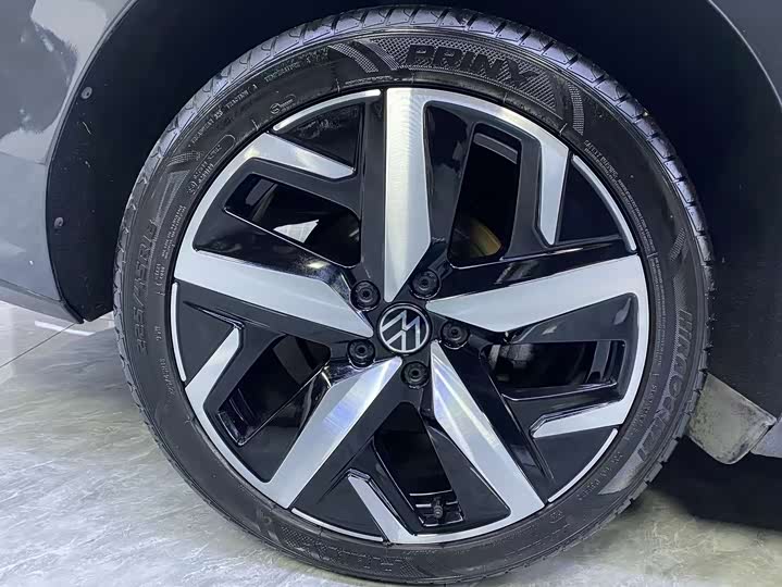 Фото 4 - Volkswagen Lamando L