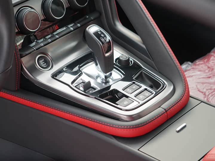 Фото 14 - Jaguar F-Type