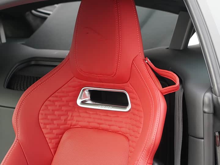 Фото 23 - Jaguar F-Type