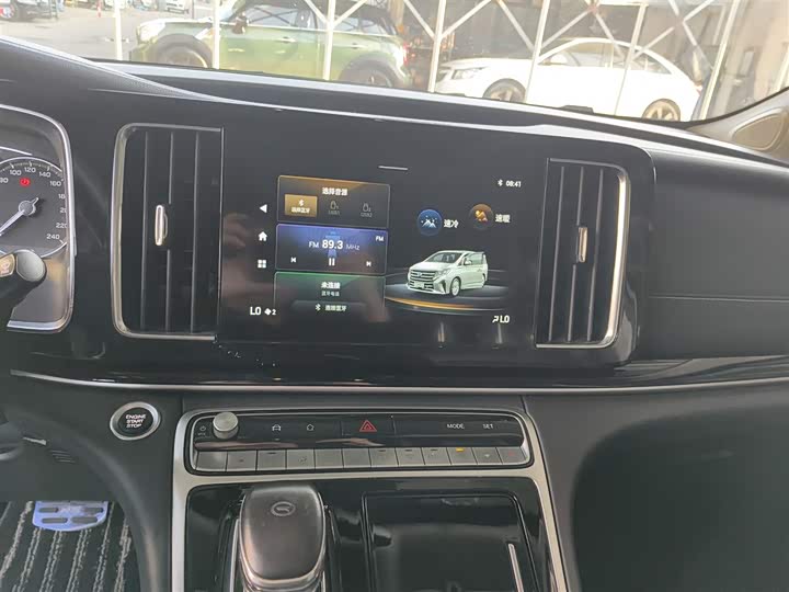 Фото 13 - GAC Trumpchi M8