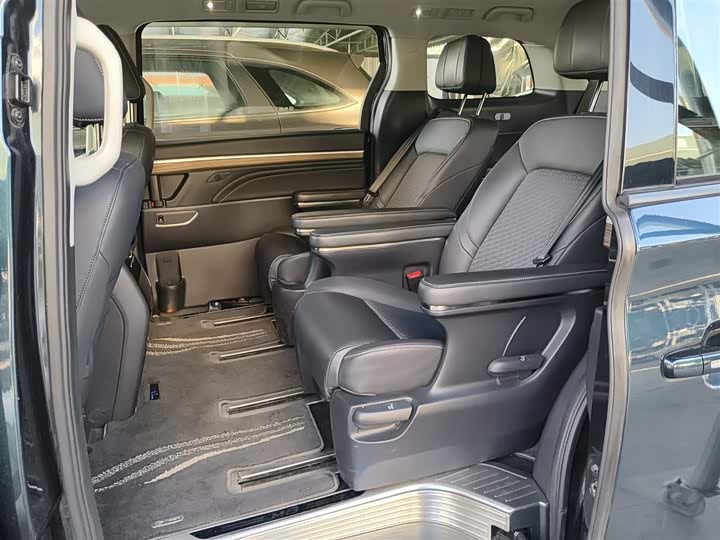 Фото 17 - GAC Trumpchi M8