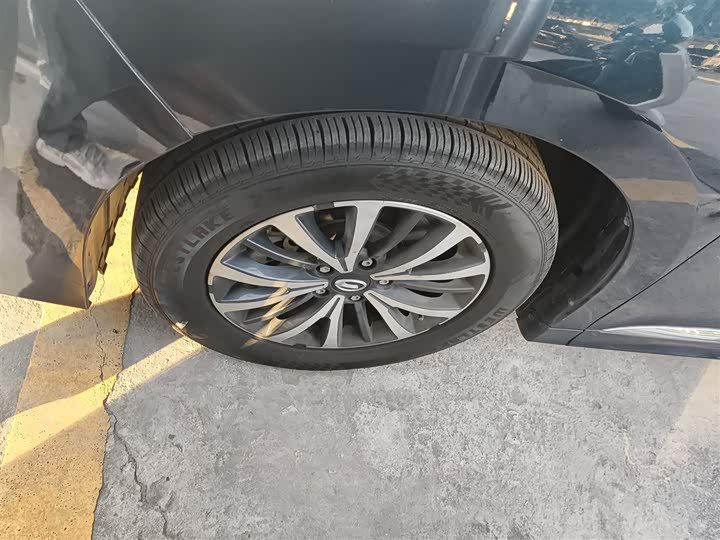 Фото 23 - GAC Trumpchi M8