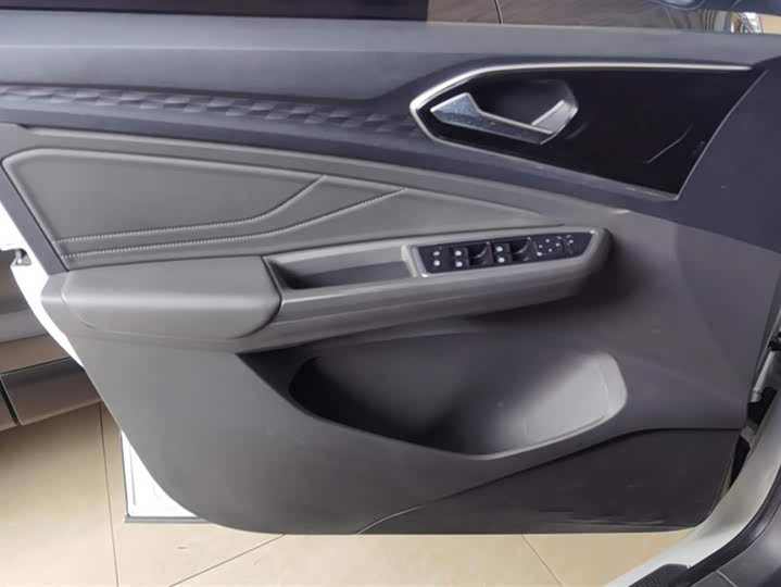 Фото 7 - Jetta VS5