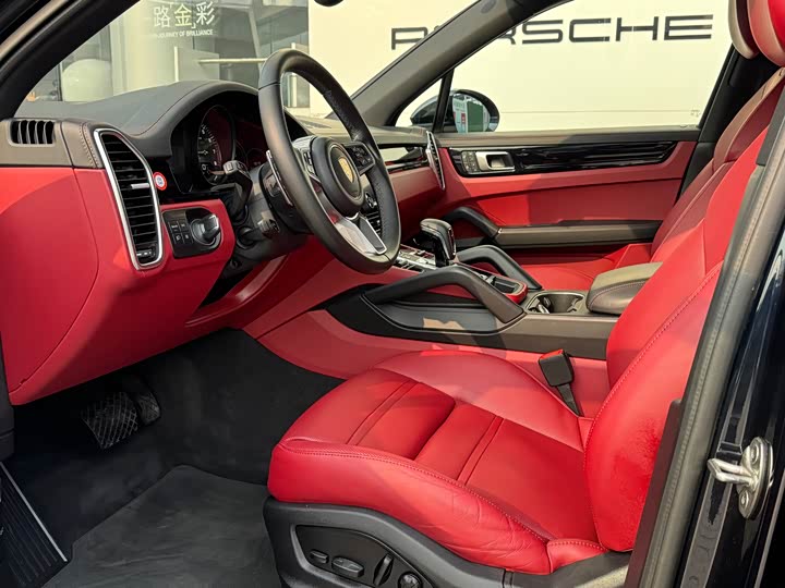 Фото 18 - Porsche Cayenne Hybrid